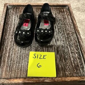 Black patent leather Rachel Shoes - Size 6